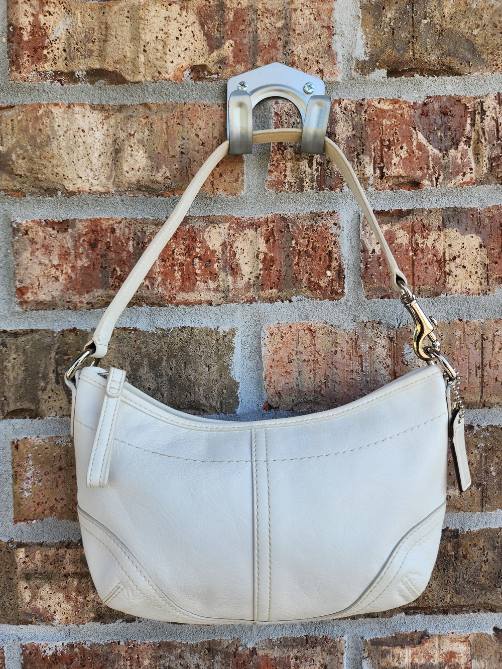 Vintage Coach SoHo Mini Hobo Baguette